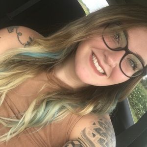 Meet your Posher, Shana